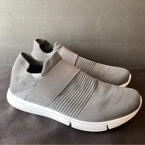 REEBOK WOMEN'S Gray FuelFoam Slip On Sneakers SIZE 8.5